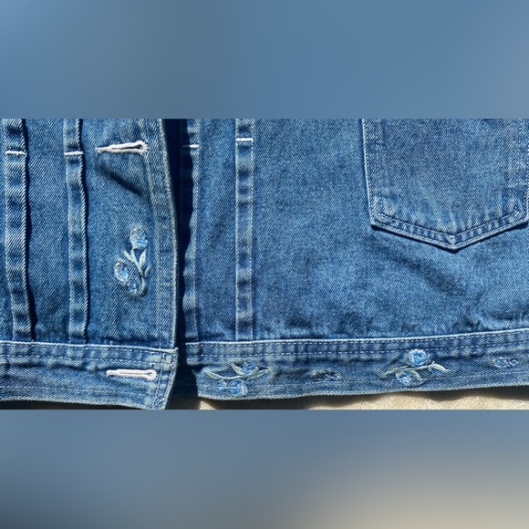 Vintage Disney Lady and The Tramp Denim Jacket - Picture 9 of 12